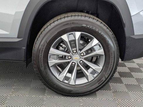 New 2026 Chevrolet Equinox LT image 13