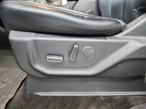 Used 2018 Ford Expedition Limited image 20