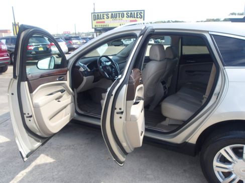 Used 2013 Cadillac SRX Luxury w/ Driver Awareness Package image 15