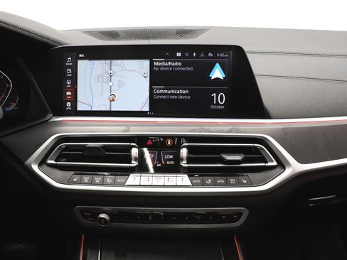 Used 2022 BMW X7 xDrive40i w/ Premium Package image 38