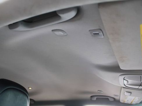 Used 2019 Jeep Cherokee Latitude Plus w/ Comfort/Convenience Group FWD image 45