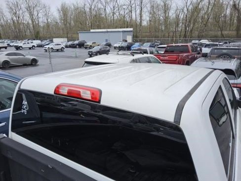 Used 2019 GMC Sierra 2500 SLT w/ Duramax Plus Package AWD/4WD image 14