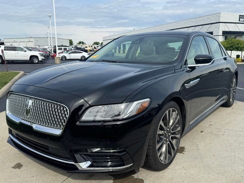 Used 2017 Lincoln Continental Select w/ Climate Package FWD image 3
