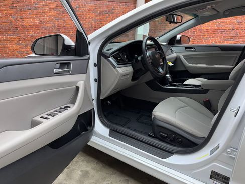 Used 2019 Hyundai Sonata SEL FWD image 8
