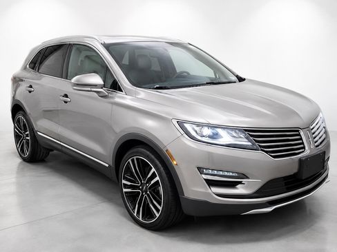 Used 2017 Lincoln MKC Premiere FWD image 1