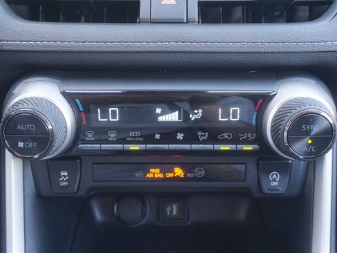 Certified 2025 Toyota RAV4 XLE AWD/4WD image 11