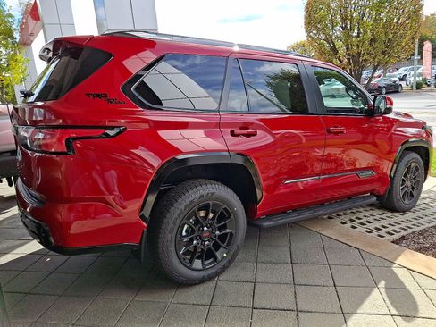 New 2026 Toyota Sequoia Platinum image 4