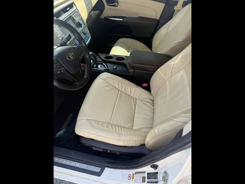 Used 2013 Toyota Avalon Limited FWD image 8