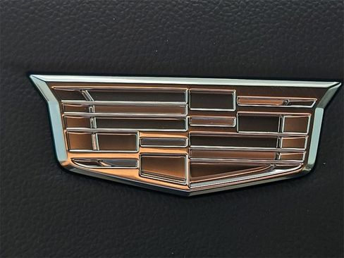 New 2026 Cadillac Vistiq Sport image 8