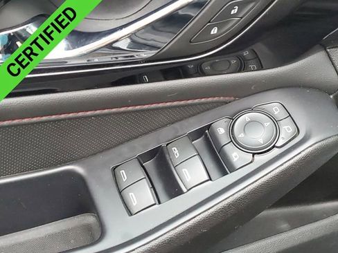 Certified 2022 Chevrolet Traverse RS image 24