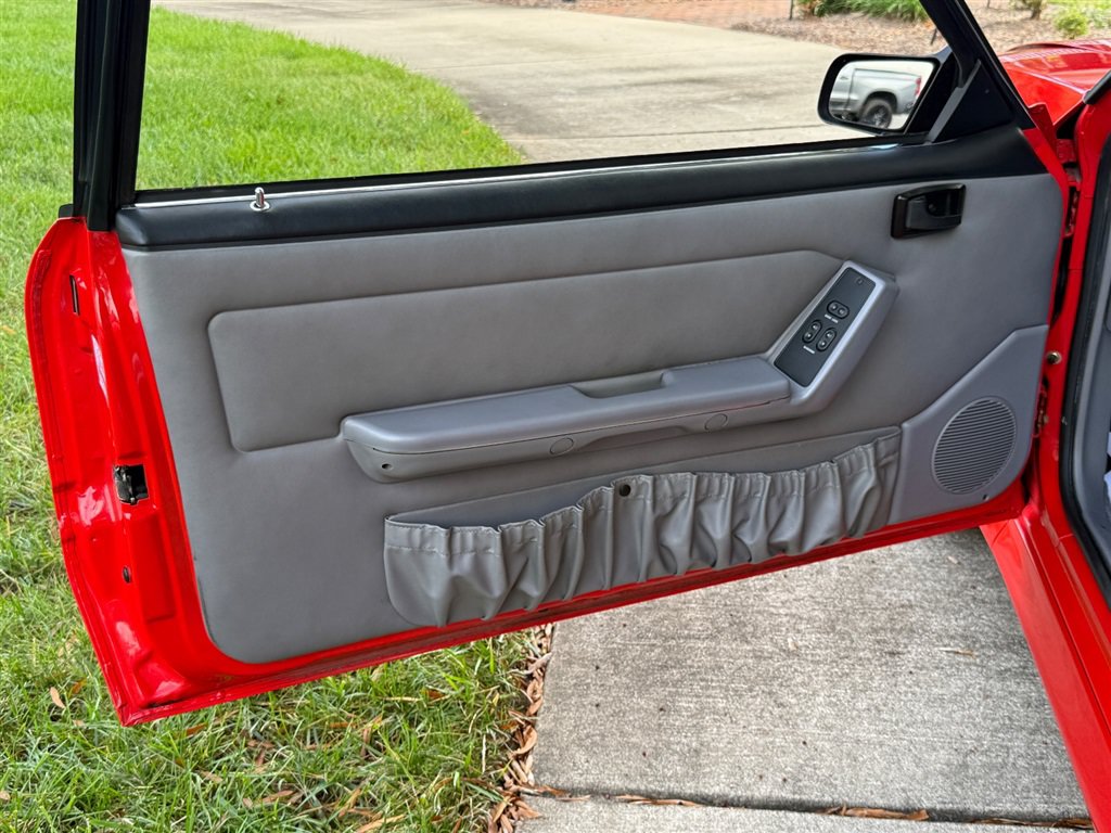 Used 1993 Ford Mustang Cobra RWD image 49