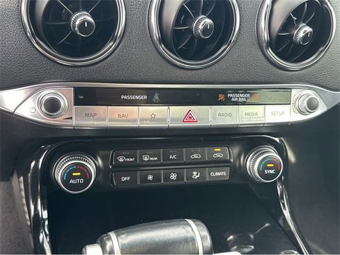 Used 2022 Kia Stinger GT-Line image 9