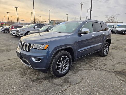 Used 2020 Jeep Grand Cherokee Limited w/ Trailer Tow Group IV image 8