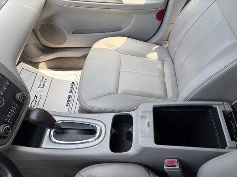 Used 2008 Chevrolet Impala LT w/ Luxury Edition Package FWD image 18