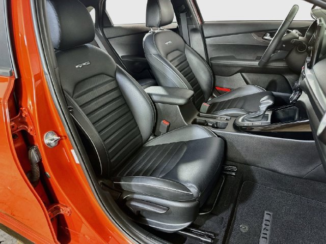 Used 2023 Kia Forte GT-Line w/ GT-Line Premium Package FWD image 11