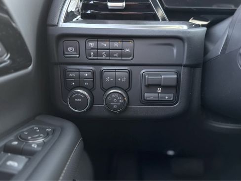 New 2026 Chevrolet Tahoe Premier image 18