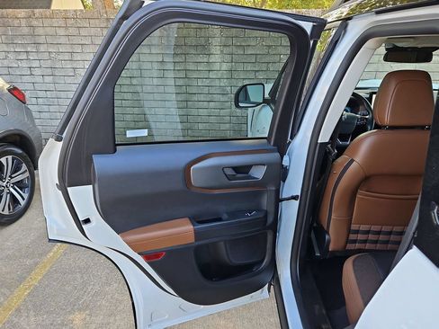 Used 2025 Ford Bronco Sport Outer Banks AWD/4WD image 26