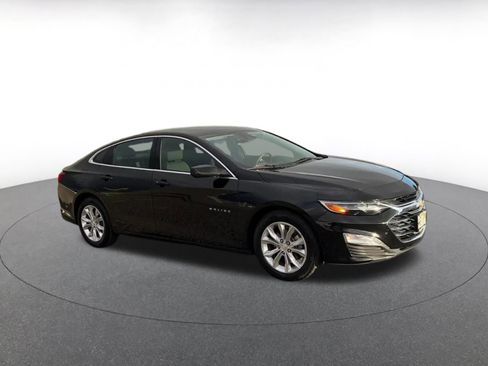 Used 2023 Chevrolet Malibu LT w/ Driver Confidence Package image 2