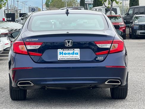 Used 2019 Honda Accord Touring image 9