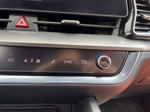 Certified 2024 Kia Sportage SX FWD image 24