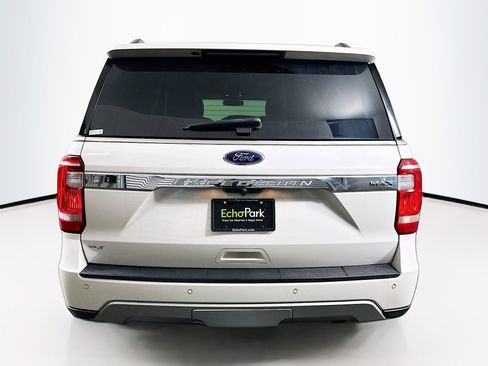 Used 2018 Ford Expedition Max XLT w/ Equipment Group 202A image 7