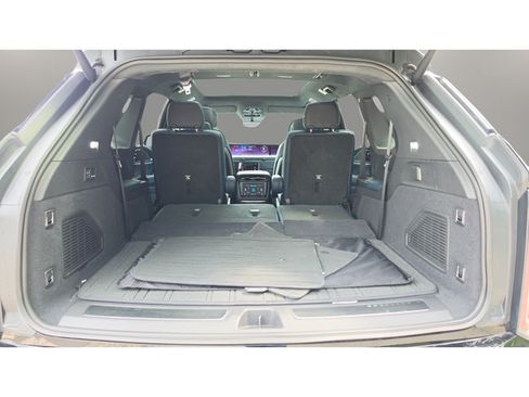 Used 2025 Cadillac Escalade IQ Luxury 2 w/ LPO, Premium Carpet Package AWD/4WD image 78