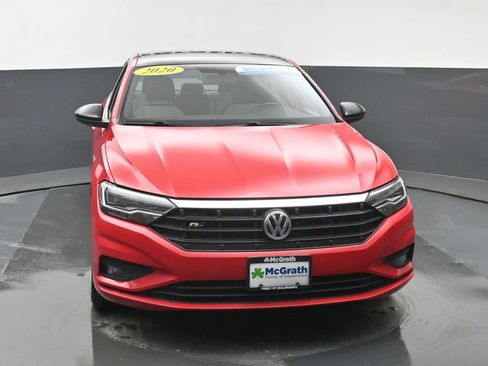 Used 2020 Volkswagen Jetta R-Line w/ R-Line Cold Weather Package image 4