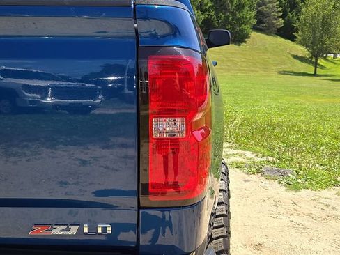 Used 2019 Chevrolet Silverado 1500 LT w/ All Star Edition AWD/4WD image 28