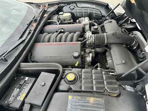 Used 2001 Chevrolet Corvette Convertible w/ Preferred Equipment Group2 image 23