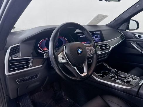 Used 2020 BMW X7 xDrive40i w/ Premium Package image 9