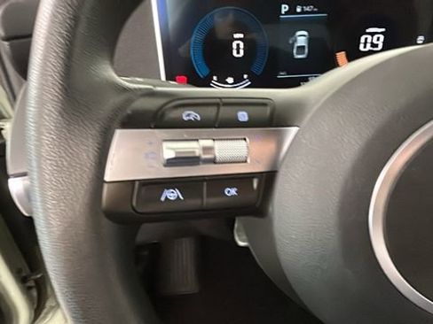 Certified 2025 Hyundai Santa Cruz SE FWD image 16