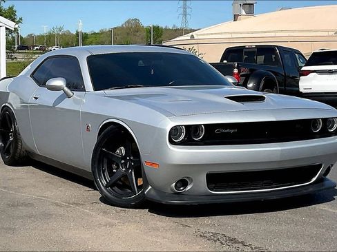 Used 2019 Dodge Challenger R/T Scat Pack RWD image 36