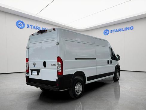 Used 2026 RAM ProMaster 2500 w/ Convenience Group FWD image 9