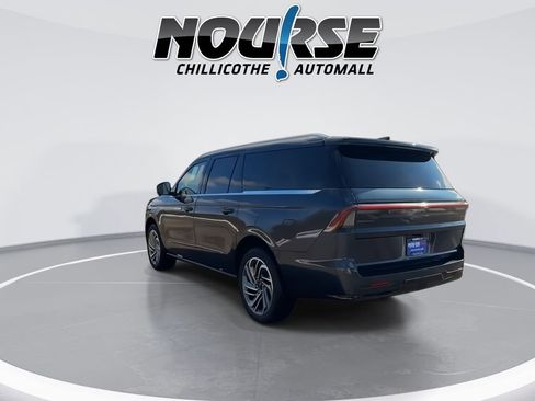 New 2026 Lincoln Navigator L Reserve image 7