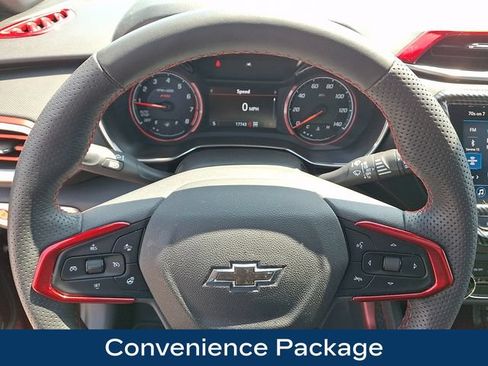 Used 2023 Chevrolet TrailBlazer RS w/ Sun and Liftgate Package AWD/4WD image 4