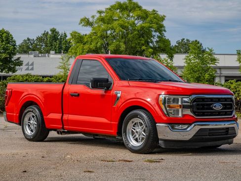 Used 2021 Ford F150 XLT w/ Equipment Group 301A Mid RWD image 3