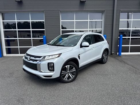 Used 2024 Mitsubishi Outlander Sport SE AWD/4WD image 1