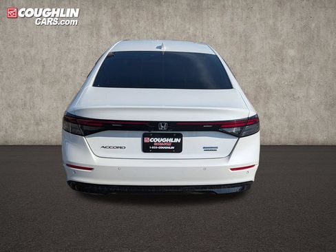 Used 2024 Honda Accord Touring image 6