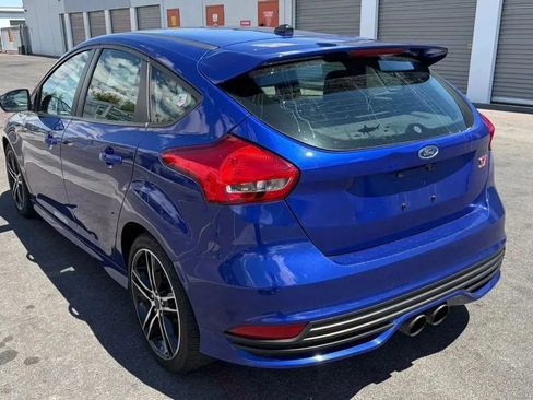 Used 2015 Ford Focus ST FWD image 3
