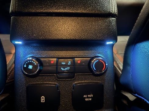 Used 2018 Ford Explorer Limited image 21