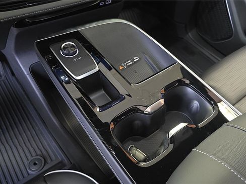 New 2026 Buick Enclave Sport Touring w/ Power Package image 28