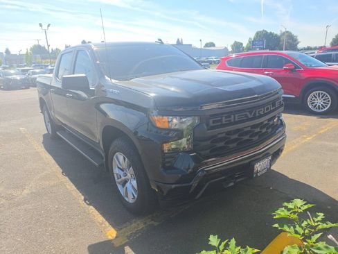 Used 2022 Chevrolet Silverado 1500 Custom AWD/4WD image 1