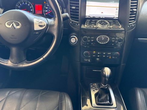 Used 2011 INFINITI FX35 AWD 4dr w/ Premium Pkg image 29