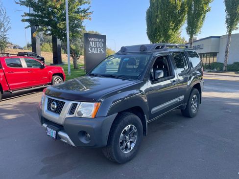 Used 2015 Nissan Xterra PRO-4X w/ Pro-4x Leather Package image 1