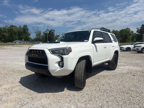 Used 2019 Toyota 4Runner TRD Pro AWD/4WD image 3