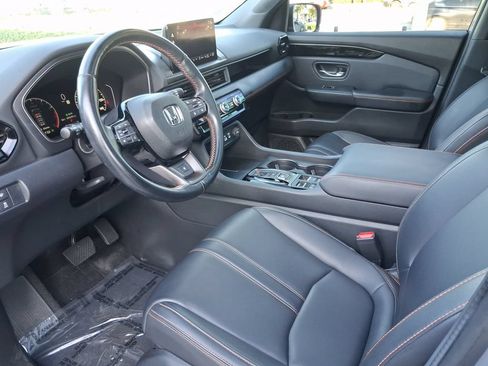 Used 2024 Honda Pilot TrailSport image 13