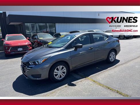 Used 2024 Nissan Versa S FWD image 15