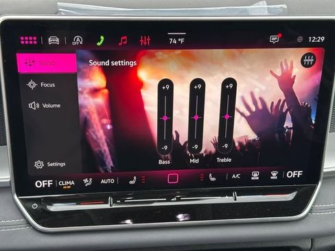 New 2026 Volkswagen Tiguan SE AWD/4WD image 38