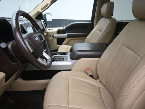 Used 2018 Ford F150 Lariat w/ Equipment Group 502A Luxury AWD/4WD image 16