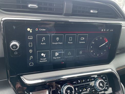 Used 2024 GMC Sierra 2500 AT4 w/ AT4 Preferred Package image 12